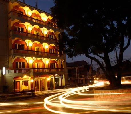 A l'hotel