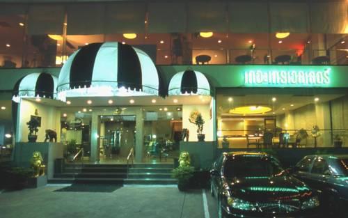 โรงแรมเดอะแทรเวลเลอร์