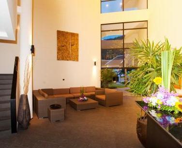 เดอะ เซเรนิตี้ เรสซิเดนซ์