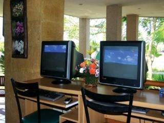 โรงแรมเคียงทะเล กระบี่ (กระบี่ ซิตี้ ซีวิว)