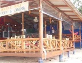 Double Duke Seafood and Bungalow
