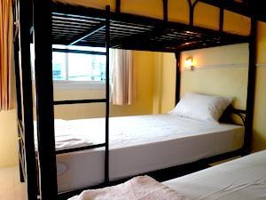 Seventeen Hostel