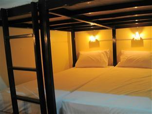 Seventeen Hostel