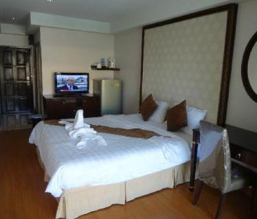 Maleez Lodge Hotel & Restaurant