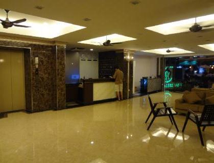 Maleez Lodge Hotel & Restaurant