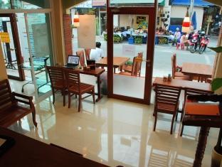 The Palm Delight Lodge