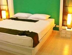 Phuket Racha Guesthouse