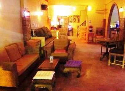 Siam Tulip Pub & Restaurant Guesthouse & Tours