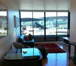 Melbourne Holiday Apartments Flinders Wharf