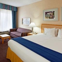 Holiday Inn Express Hotel & Suites San Antonio - Rivercenter Area
