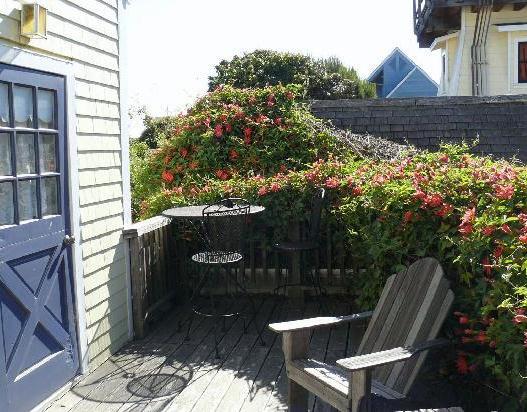 Headlands Inn Bed and Breakfast