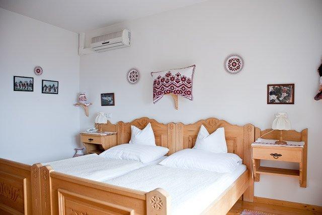 Bagolyvar Hotel