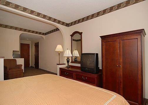 Hawthorn Suites by Wyndham Charlotte - Executive Park