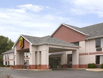 Super 8 by Wyndham Troy IL St Louis Area