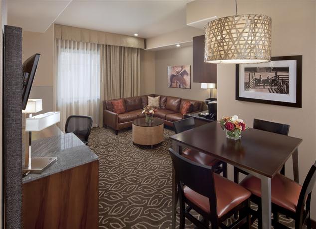 Best Western Premier Ivy Inn & Suites