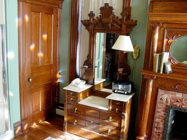 Lumber Baron Inn and Gardens