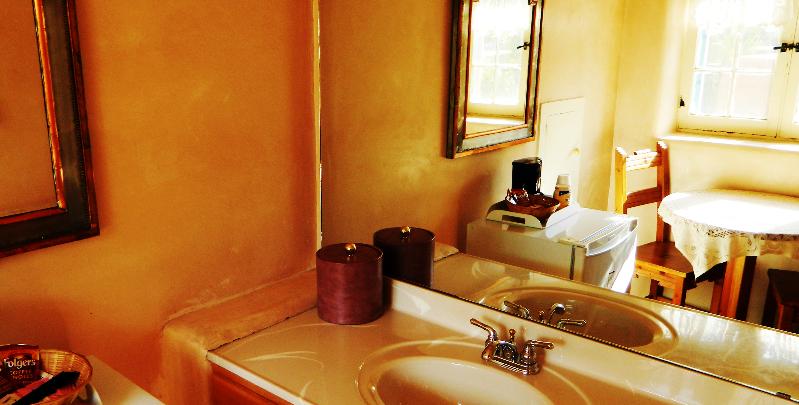 Pueblo Bonito B&B Inn