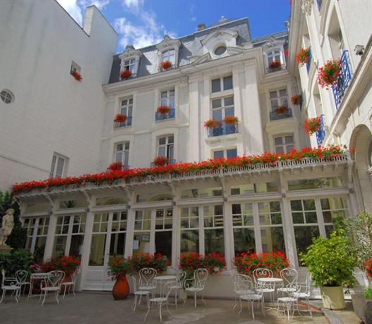 Hotel De France et Chateaubriand St-Malo Citadel France thumbnail