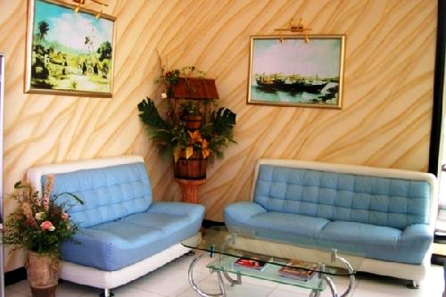 Royal Beach Hotel & Resort