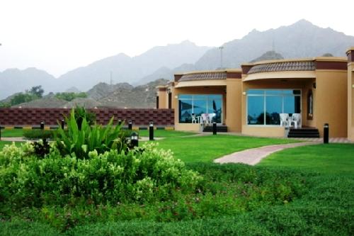 Royal Beach Hotel & Resort