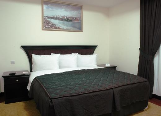 Royal Beach Hotel & Resort