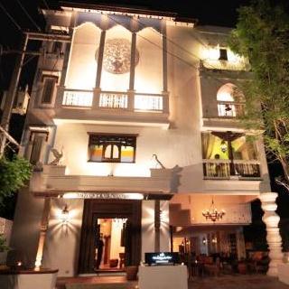 At Niman Conceptual Home