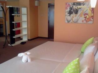 อังเกตุ ฮิพ เรสซิเดนซ์