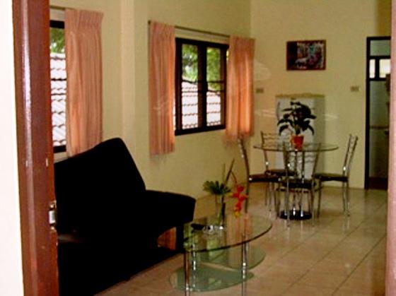 เดอะดีไลท์ไพน์ทรีวิลเลจ