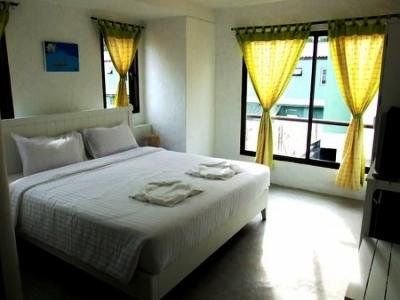 โรงแรมเดอะไวท์