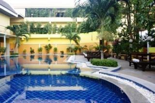 โรงแรมจอมเทียนฮอลิเดย์
