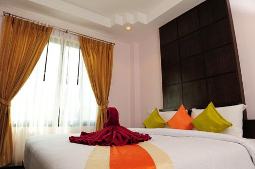 โรงแรมไอซ์ กมลาบีช
