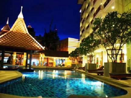 คริสตัลพาเลซ พัทยา (Crystal Palace Pattaya)