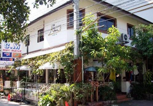 โรงแรมซีเอ็มไนท์บาซาร์