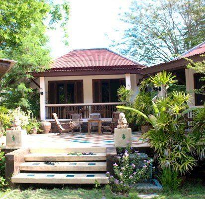 ดิเอมเมอรัล บังกะโล รีสอร์ท