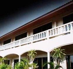 โรงแรมชูพรเฮ้าส์