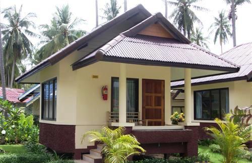 มูนวอล์ค เกาะลันตา รีสอร์ท
