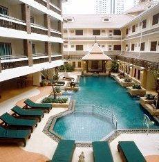 โรงแรมไอยรีเพลส