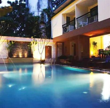 โรงแรมเดอะเบสท์เฮ้าส์