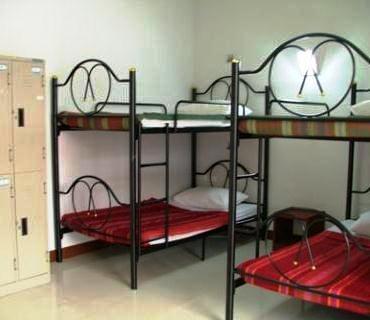 วารีน่าเพลส โฮเทล แอนด์ เซอร์วิสอพาร์ทเม้นท์