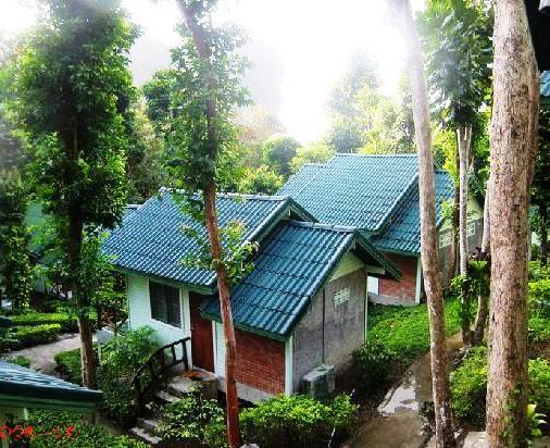 วารีน่าเพลส โฮเทล แอนด์ เซอร์วิสอพาร์ทเม้นท์