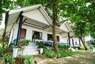 ลันตา อิลมาเร่ บีช รีสอร์ท