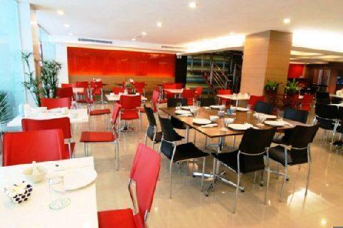 พีทู บูติคโฮเต็ล