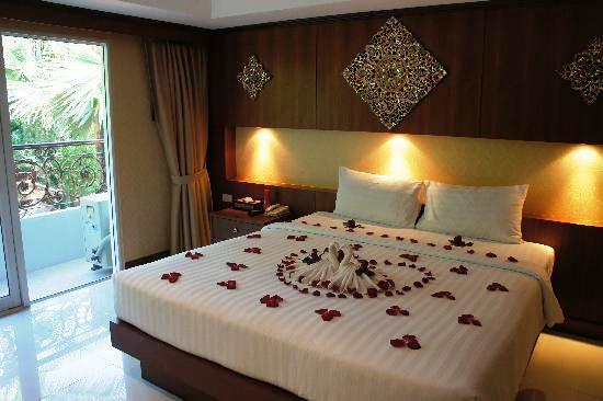 Rayaburi Hotel Patong Phuket