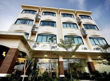 โรงแรมศรีเพชร