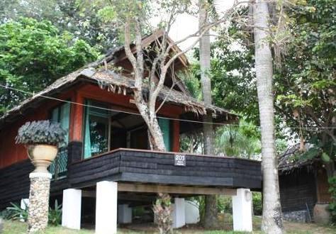 ซันเซ็ท วิลเลจ รีสอร์ท
