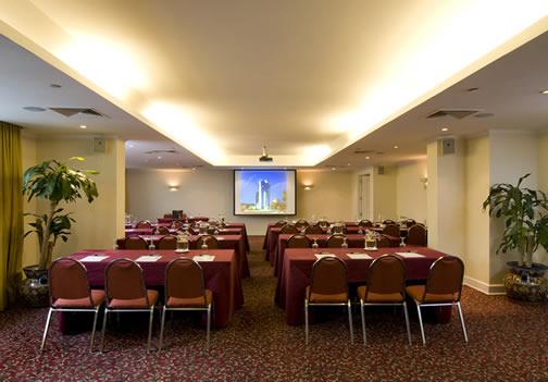 Hotel Kennedy Santiago