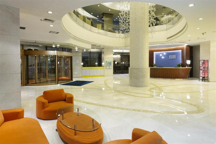 大连海尊智选假日酒店