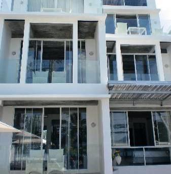 โรงแรมเดอะฟร้อนท์