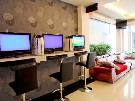 Ea-sy Condotel