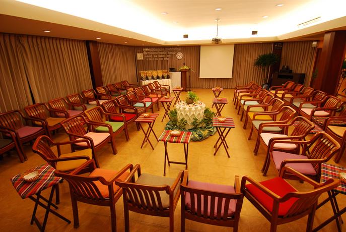 Birds and Bees Resort Pattaya